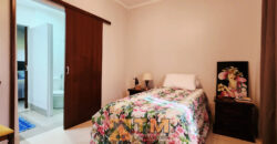 EXCELENTE CHACARA, COM LINDOS JARDINS, PARA QUEM BUSCA PAZ, TRANQUILADADE, LOCAL DE DESCANÇO, E CONTATO COM A NATUREZA, ALÉM DE UMA LINDA CASA PARA O CONFORTO DA FAMÍLIA.