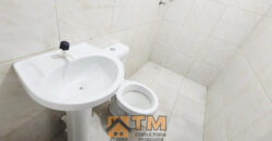 CASA COM 3 QUARTOS, MAIS UMA KIT, BEM LOCALIZADA, NO BAIRRO MORRO AZUL, ENTRADA DA CIDADE, EM SÃO SEBASTIÃO/DF.