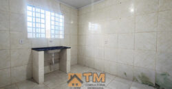 CASA COM 3 QUARTOS, MAIS UMA KIT, BEM LOCALIZADA, NO BAIRRO MORRO AZUL, ENTRADA DA CIDADE, EM SÃO SEBASTIÃO/DF.