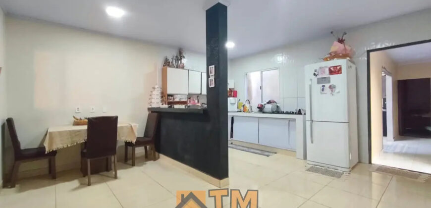 EXCELENTE CASA COM 3 QUARTOS, NO BAIRRO ITAIPU, DO JARDIM BOTÂNICO/DF.