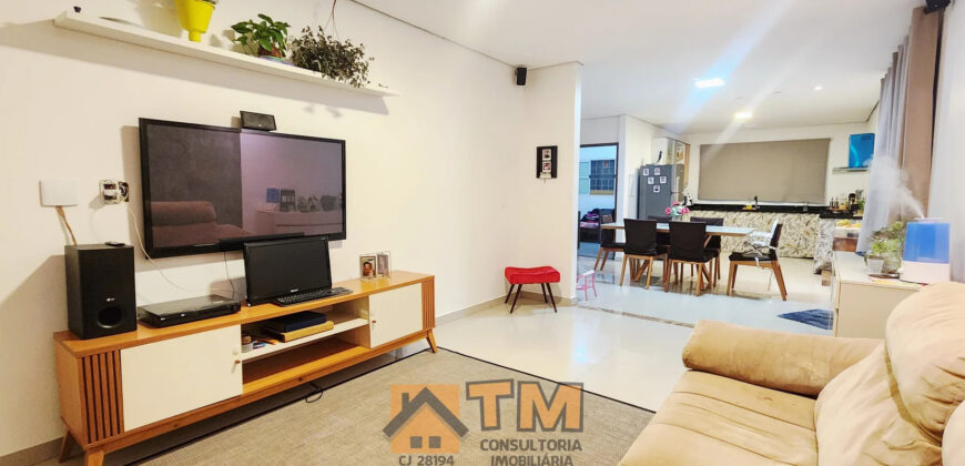 EXCELENTE CASA, TODA NA LAJE, COM ESTRUTURA PARA MAIS 1 PAVIMENTO, NO CONDOMINIO JARDIM BOTÂNICO DE BRASÍLIA/DF.