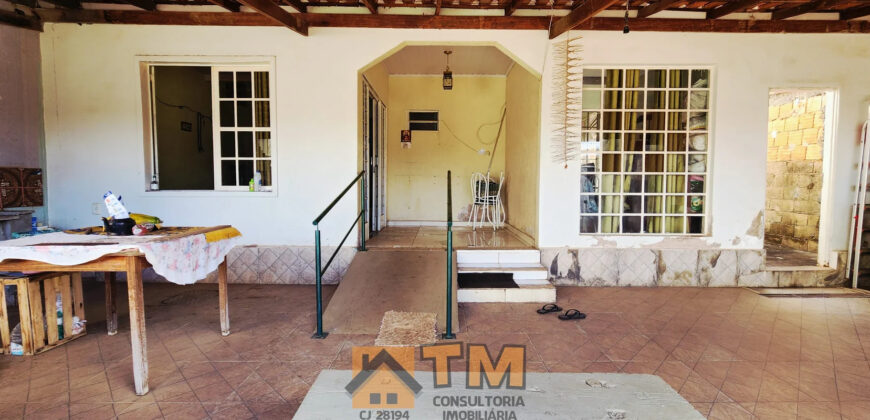 OPORTUNIDADE DE MORAR EM UMA DAS MELHORES LOCALIZAÇÕES DA CIDADE, BAIRRO CENTRO, PERTO DOS MELHORES COMERCIOS DA CIDADE, PROXIMA A PADARIA PAPIU, PERTO DE FARMACIA, PERTO DO VAREJÃO DA FARTURA, VALE A PENA CONHECER.