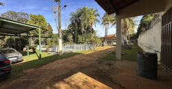 EXCELENTE CHACARA, COM LINDOS JARDINS, PARA QUEM BUSCA PAZ, TRANQUILADADE, LOCAL DE DESCANÇO, E CONTATO COM A NATUREZA, ALÉM DE UMA CASA PARA O CONFORTO FAMÍLIA.