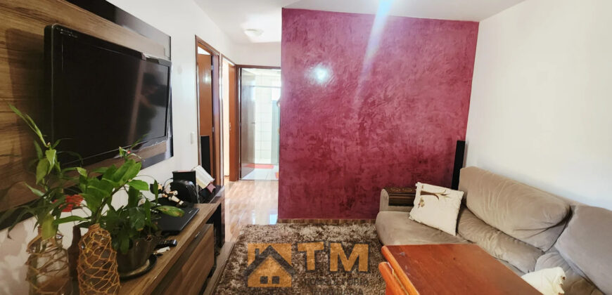 EXCELENTE APARTAMENTO TÉRREO, NO CONDOMÍNIO JARDINS DAS ACÁCIAS, PRÓXIMO A MERCADOS, FARMÁCIAS, POSTOS DE GASOLINA E PADARIAS, CONTA COM PORTARIA E RONDA 24HRS, E OFERECE CONFORTO E LAZER NOS PLAYGROUNDS PARA CRIANÇAS, CHURRASQUEIRA, QUADRA ESPORTIVA E SALA DE JOGOS.