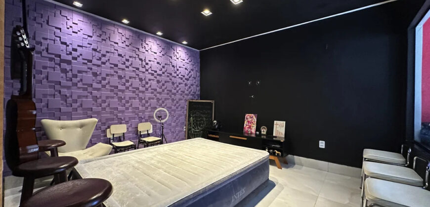Casa com 4 Quartos, Lazer Completo e Spa no Condomínio Ouro do Itaipú – Jardim Botânico
