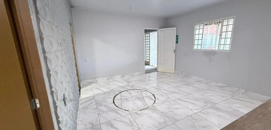 EXCELENTE CASA COM 2 QUARTOS, BAIRRO MORRO DA CRUZ, PERTO DA PRINCIPAL, SÃO SEBASTIÃO/DF.