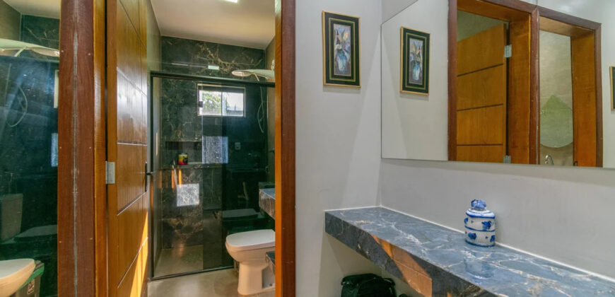 Casa com 4 Quartos, Lazer Completo e Spa no Condomínio Ouro do Itaipú – Jardim Botânico
