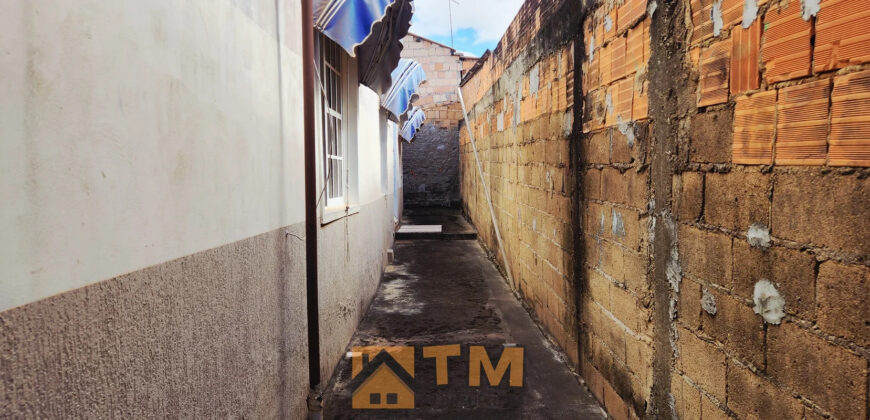 OPORTUNIDADE DE MORAR EM UMA DAS MELHORES LOCALIZAÇÕES DA CIDADE, BAIRRO CENTRO, PERTO DOS MELHORES COMERCIOS DA CIDADE, PROXIMA A PADARIA PAPIU, PERTO DE FARMACIA, PERTO DO VAREJÃO DA FARTURA, VALE A PENA CONHECER.