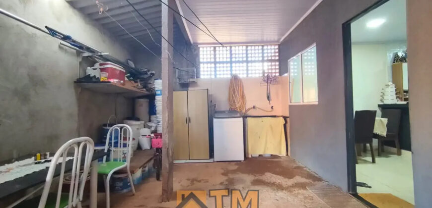 EXCELENTE CASA COM 3 QUARTOS, NO BAIRRO ITAIPU, DO JARDIM BOTÂNICO/DF.