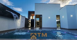 Maravilha Casa, Alto Padrão, Nova, Moderna, Fino Acabamento, com 3 Quartos, Piscina Aquecida, no Condomínio Residencial Jardim Bonitanic, no Jardim Botânico Brasília /DF.