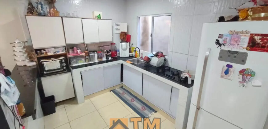 EXCELENTE CASA COM 3 QUARTOS, NO BAIRRO ITAIPU, DO JARDIM BOTÂNICO/DF.