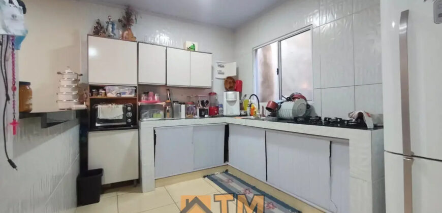 EXCELENTE CASA COM 3 QUARTOS, NO BAIRRO ITAIPU, DO JARDIM BOTÂNICO/DF.