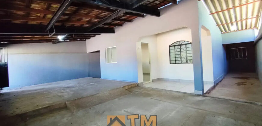 EXCELENTE CASA COM 3 QUARTOS, TODA NA LAJE, BEM LOCALIZADA, ESCRITURADA, BAIRRO RESIDENCIAL OESTE, EM SÃO SEBASTIÃO/DF.