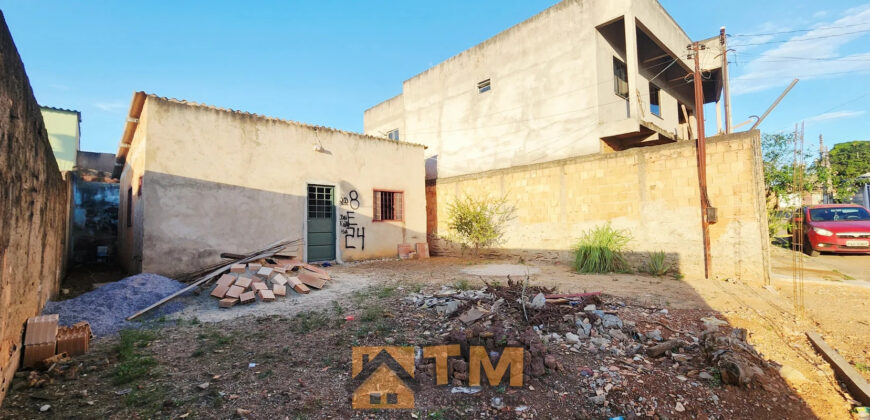 CASA COM 2 QUARTOS, BEM LOCALIZADA, BAIRRO SÃO FRANCISCO, EM SÃO SEBASTIÃO/DF.