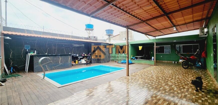 Excelente Casa com 2 Quartos, Piscina, Churrasqueira, Bairro Morro da Cruz, em São Sebastião /DF.