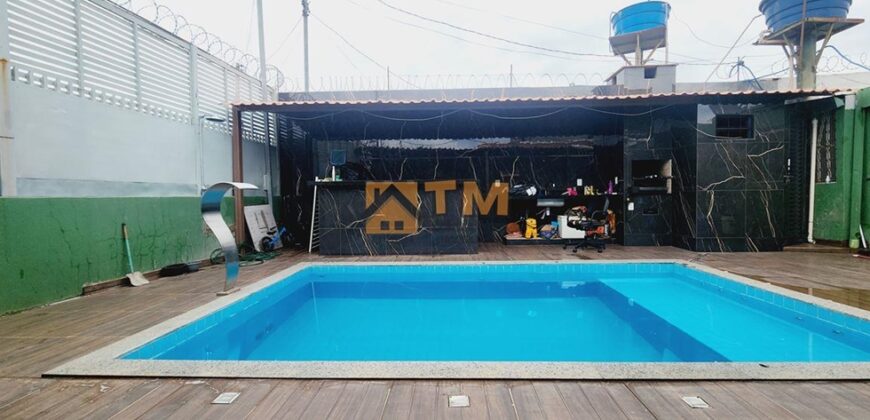Excelente Casa com 2 Quartos, Piscina, Churrasqueira, Bairro Morro da Cruz, em São Sebastião /DF.