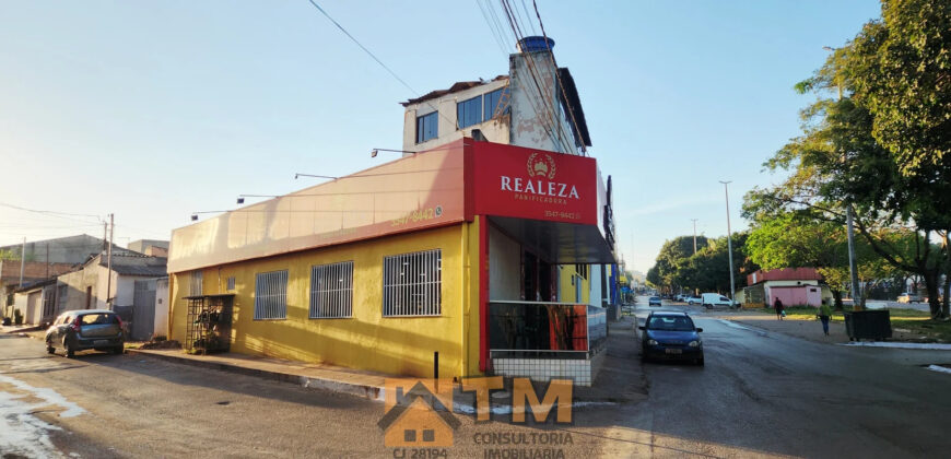 OPORTUNIDADE! IMÓVEL COMERCIAL, DE ESQUINA, LOJA E APARTAMENTOS