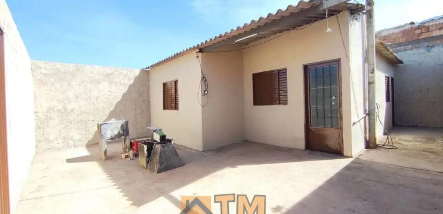 Excelente Casa com 2 Quartos, B. Morro da Cruz, São Sebastião/DF.