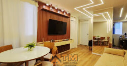EXCELENTE APARTAMENTO TODO REFORMADO, COM ARMÁRIOS PLANEJADOS, PROJETO DE ILUMINAÇÃO, NO PRIMEIRO ANDAR, DO CRIXAS III, EM SÃO SEBASTIÃO/DF.