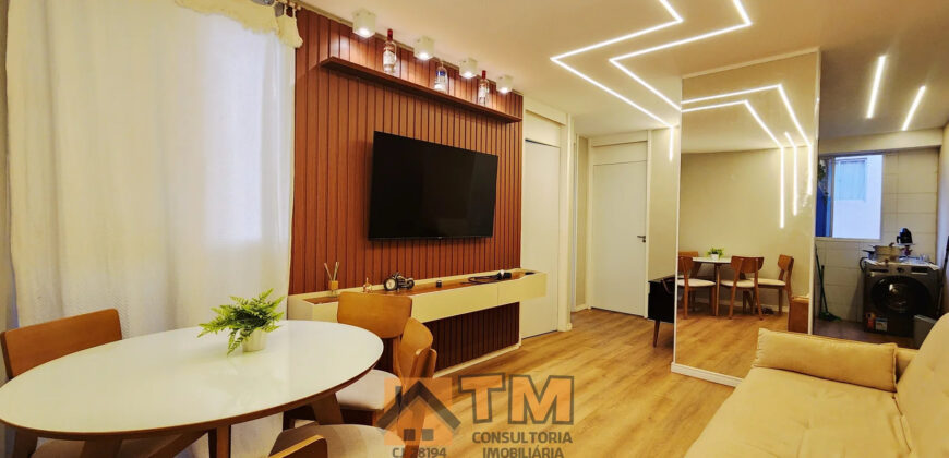 EXCELENTE APARTAMENTO TODO REFORMADO, COM ARMÁRIOS PLANEJADOS, PROJETO DE ILUMINAÇÃO, NO PRIMEIRO ANDAR, DO CRIXAS III, EM SÃO SEBASTIÃO/DF.
