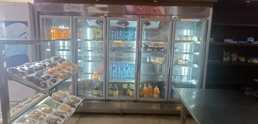 OPORTUNIDADE! IMÓVEL COMERCIAL, DE ESQUINA, LOJA E APARTAMENTOS