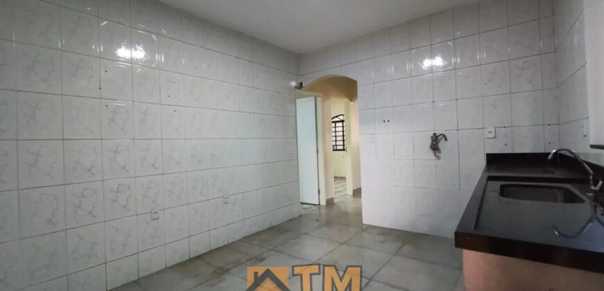 EXCELENTE CASA COM 3 QUARTOS, TODA NA LAJE, BEM LOCALIZADA, ESCRITURADA, BAIRRO RESIDENCIAL OESTE, EM SÃO SEBASTIÃO/DF.