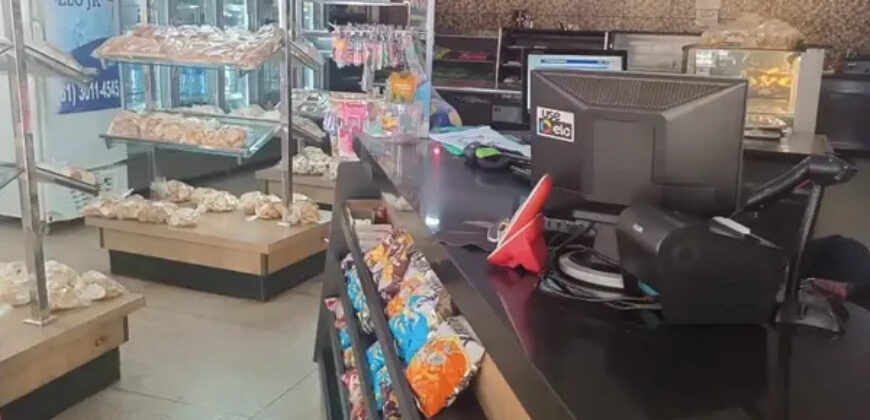 OPORTUNIDADE! IMÓVEL COMERCIAL, DE ESQUINA, LOJA E APARTAMENTOS