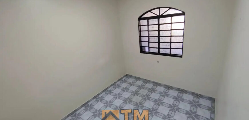 EXCELENTE CASA COM 3 QUARTOS, TODA NA LAJE, BEM LOCALIZADA, ESCRITURADA, BAIRRO RESIDENCIAL OESTE, EM SÃO SEBASTIÃO/DF.