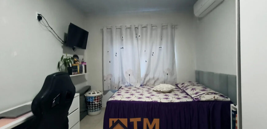 EXCELENTE CASA COM 4 QUARTOS, DE ESQUINA, NASCENTE, ARMÁRIOS , CHURRASQUEIRA, BEM LOCALIZADA, PROXIMA AO SUPER MERCADO UNIÃO NO BAIRRO RESIDENCIAL OESTE, EM SÃO SEBASTIÃO/DF.