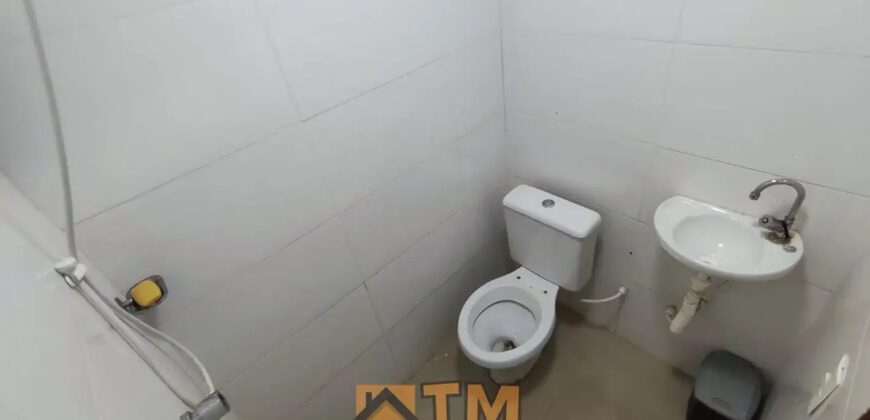 EXCELENTE CASA COM 3 QUARTOS, TODA NA LAJE, BEM LOCALIZADA, ESCRITURADA, BAIRRO RESIDENCIAL OESTE, EM SÃO SEBASTIÃO/DF.