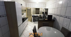 MARAVILHOSA CASA, TODA NA LAJE, COM ESTRUTURA PARA MAIS UM PAVIMENTO, ARMÁRIOS , BEM LOCALIZADA, PINTURA NOVA, PRONTA PARA MORAR! NO BAIRRO RESIDENCIAL OESTE, EM SÃO SEBASTIÃO/DF.