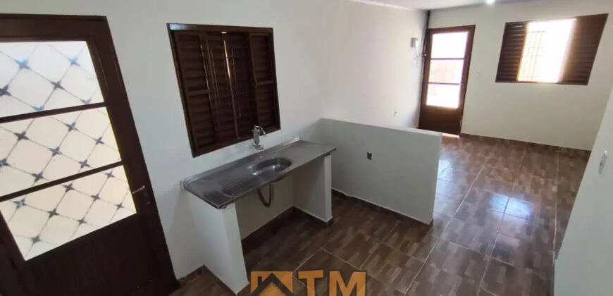 Excelente Casa com 2 Quartos, B. Morro da Cruz, São Sebastião/DF.
