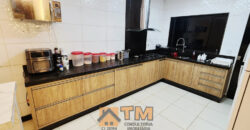MARAVILHOSA CASA, COM FINO ACABAMENTO, ARMÁRIOS PLANEJADOS, AUTOMAÇÃO, PISCINA AQUECIDA, CHURRASQUEIRA, PRONTA PARA MORAR!