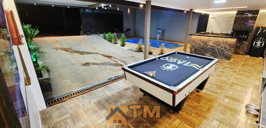 MARAVILHOSA CASA, COM FINO ACABAMENTO, ARMÁRIOS PLANEJADOS, AUTOMAÇÃO, PISCINA AQUECIDA, CHURRASQUEIRA, PRONTA PARA MORAR!