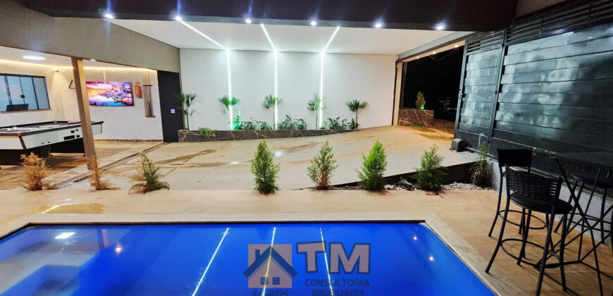 MARAVILHOSA CASA, COM FINO ACABAMENTO, ARMÁRIOS PLANEJADOS, AUTOMAÇÃO, PISCINA AQUECIDA, CHURRASQUEIRA, PRONTA PARA MORAR!