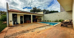 Maravilhosa Casa, Nova, Moderna, com Fino Acabamento, Armários Planejados, na Laje, no Condomínio Villages do Sol, Jardim Botânico /DF. Próxima ao condomínio Quintas dos Ipês.
