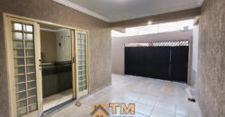 MARAVILHOSA CASA, TODA NA LAJE, COM ESTRUTURA PARA MAIS UM PAVIMENTO, ARMÁRIOS , BEM LOCALIZADA, PINTURA NOVA, PRONTA PARA MORAR! NO BAIRRO RESIDENCIAL OESTE, EM SÃO SEBASTIÃO/DF.