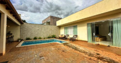 Maravilhosa Casa, Nova, Moderna, com Fino Acabamento, Armários Planejados, na Laje, no Condomínio Villages do Sol, Jardim Botânico /DF. Próxima ao condomínio Quintas dos Ipês.
