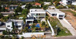 Conquiste seu novo lar no Condomínio Ouro Vermelho I, no bairro Jardim Botânico, em Brasília. Uma linda casa de 600m², moderna e espaçosa, que une conforto, praticidade e um estilo de vida exclusivo para você e sua família. Aproveite o melhor de morar em uma residência com amplas suítes e uma infraestrutura completa de lazer.