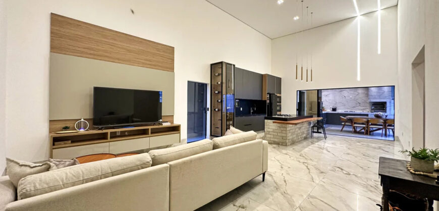 MARAVILHOSA CASA, NOVA DE ALTO PADRÃO, SOFISTICAÇÃO, CONFORTO E MODERNIDADE APRESENTAMOS ESTA BELÍSSIMA RESIDÊNCIA, PROJETADA PARA QUEM BUSCA EXCLUSIVIDADE, CONFORTO E UM ACABAMENTO IMPECÁVEL.