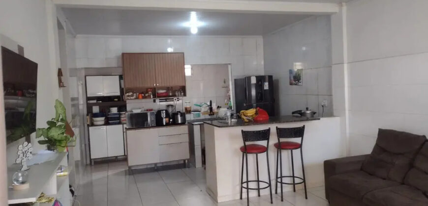 INVESTIR OU MORAR SÃO 2 CASAS NO MESMO LOTE, NO SETOR TRADICIONAL, EM SÃO SEBASTIÃO/DF
