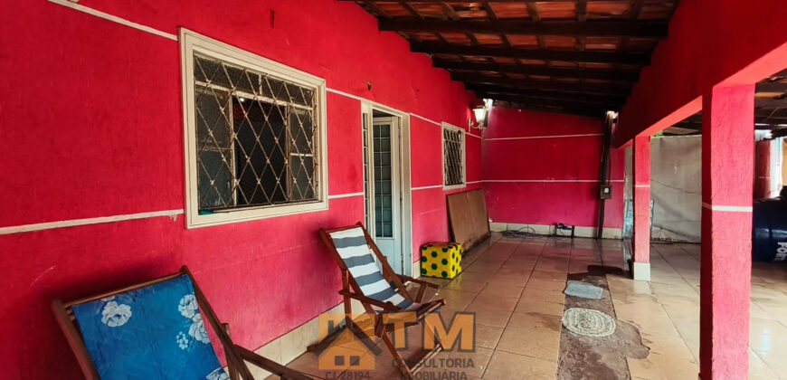 CASA COM 3 QUARTOS, MAIS UM SOBRADO NOS FUNDOS COM 2 LAJES – EXCELENTE LOCALIZAÇÃO, IMÓVEL MISTO, COMERCIAL E RESIDENCIAL, ATRÁS DO CORPO DE BOMBEIRO, NO BAIRRO RESIDENCIAL OESTE, EM SÃO SEBASTIÃO/DF.