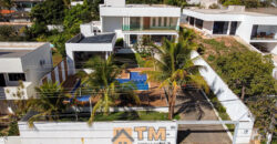 Conquiste seu novo lar no Condomínio Ouro Vermelho I, no bairro Jardim Botânico, em Brasília. Uma linda casa de 600m², moderna e espaçosa, que une conforto, praticidade e um estilo de vida exclusivo para você e sua família. Aproveite o melhor de morar em uma residência com amplas suítes e uma infraestrutura completa de lazer.
