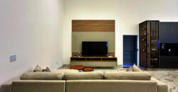 MARAVILHOSA CASA, NOVA DE ALTO PADRÃO, SOFISTICAÇÃO, CONFORTO E MODERNIDADE APRESENTAMOS ESTA BELÍSSIMA RESIDÊNCIA, PROJETADA PARA QUEM BUSCA EXCLUSIVIDADE, CONFORTO E UM ACABAMENTO IMPECÁVEL.