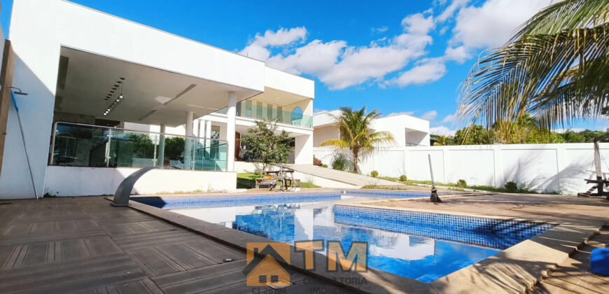 Conquiste seu novo lar no Condomínio Ouro Vermelho I, no bairro Jardim Botânico, em Brasília. Uma linda casa de 600m², moderna e espaçosa, que une conforto, praticidade e um estilo de vida exclusivo para você e sua família. Aproveite o melhor de morar em uma residência com amplas suítes e uma infraestrutura completa de lazer.