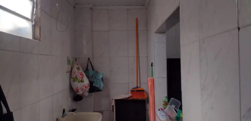 INVESTIR OU MORAR SÃO 2 CASAS NO MESMO LOTE, NO SETOR TRADICIONAL, EM SÃO SEBASTIÃO/DF