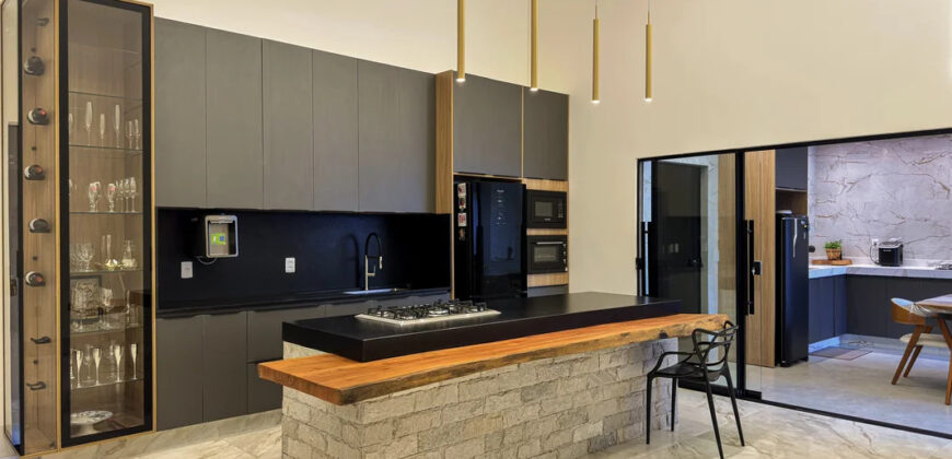 MARAVILHOSA CASA, NOVA DE ALTO PADRÃO, SOFISTICAÇÃO, CONFORTO E MODERNIDADE APRESENTAMOS ESTA BELÍSSIMA RESIDÊNCIA, PROJETADA PARA QUEM BUSCA EXCLUSIVIDADE, CONFORTO E UM ACABAMENTO IMPECÁVEL.