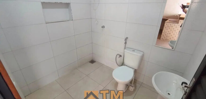 CASA COM 3 QUARTOS, EXCELENTE LOCALIZAÇÃO, NASCENTE, ARMÁRIOS , CHURRASQUEIRA, PROXIMA A ADMINISTRAÇÃO REGIONAL, NO BAIRRO RESIDENCIAL OESTE, EM SÃO SEBASTIÃO/DF.