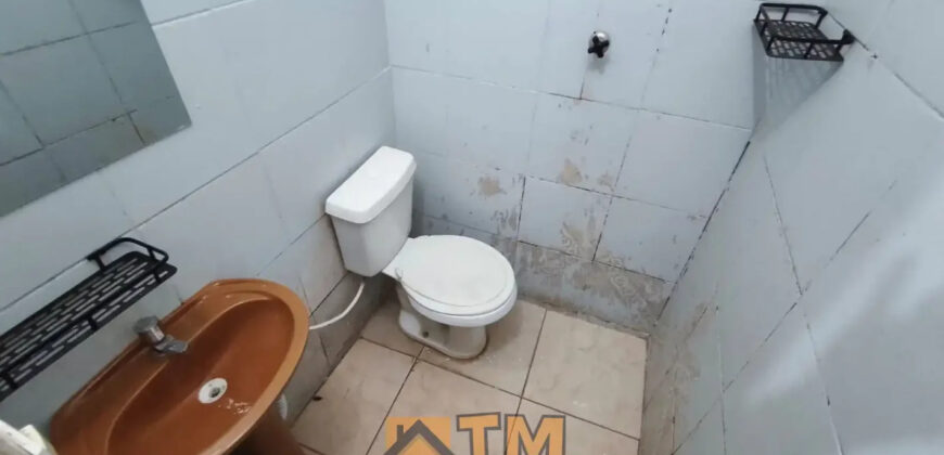 SOBRADO DE ESQUINA COM 1 CASA E 3 KITNETS E UMA GALPÃO, NO BAIRRO VILA NOVA EM SÃO SEBASTIÃO DF.