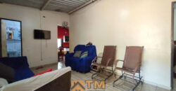 CHÁCARA DE 2.5 HECTARES NO CAFÉ SEM TROCO. 1° CASA COM 2 QUARTOS, SALA, COZINHA E BANHEIRO. 2° CASA COM 4 QUARTOS SENDO 2 SUÍTES, SALA, COPA, COZINHA, BANHEIRO SOCIAL, ÁREA DE SERVIÇO, VARANDA NA LATERAIS.